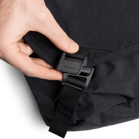 Venture Messenger Bag 14"