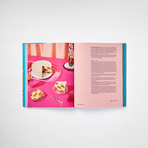 Mali Bakes: Make and Decorate the Retro Cakes of Your Dreams